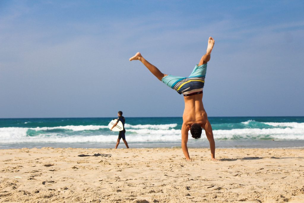 handstand-2224104